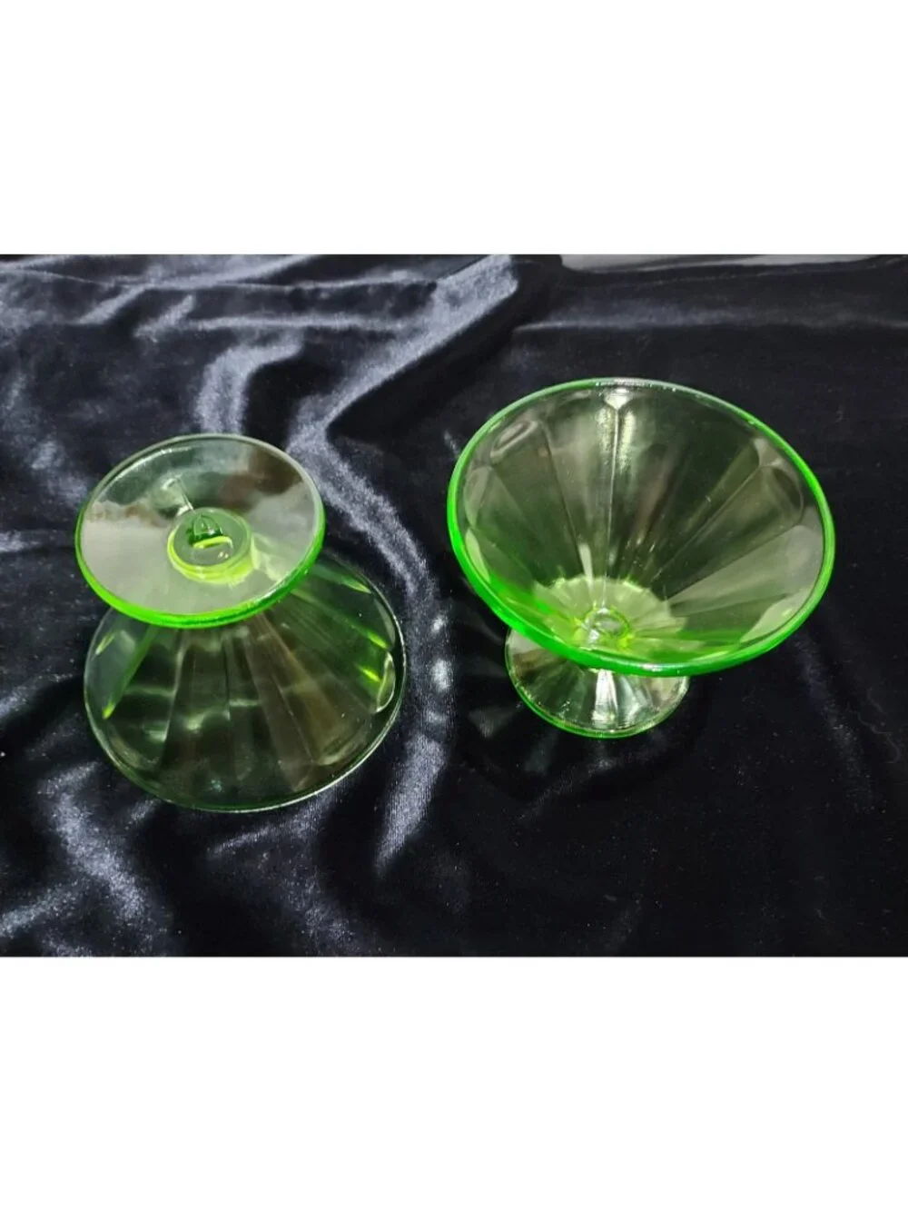 Federal Glass Company Pudding Custard Sherbet 2 Cups Glowy Depression Green - Picture 7 of 16